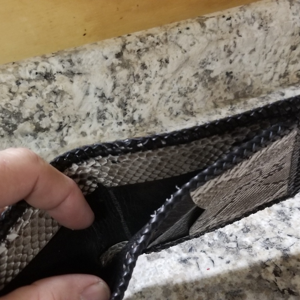 Wallet - Picture 3 of 4